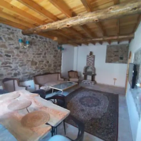 Tarihi Restore Edilmiş Evi Ayvalı