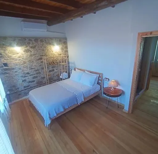 Tatil Evi Tarihi Restore Edilmiş Evi