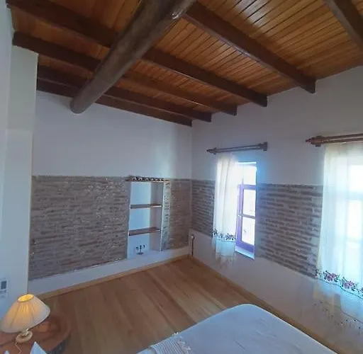 Tarihi Restore Edilmiş Evi Tatil Evi