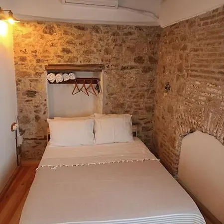 Tarihi Restore Edilmis Evi * Ayvalik