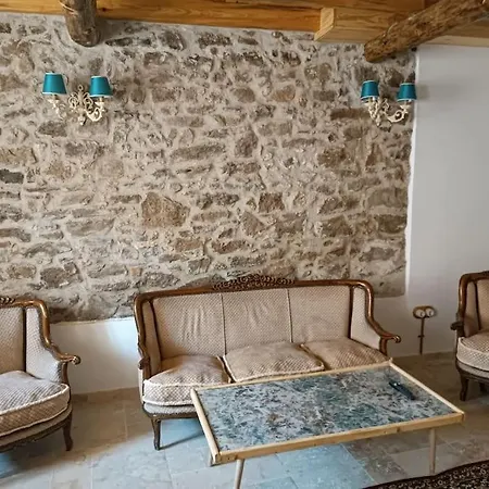 Tarihi Restore Edilmis Evi Feriehus