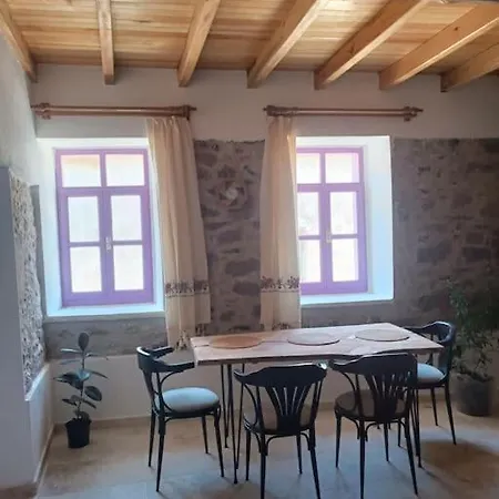 Tarihi Restore Edilmis Evi *